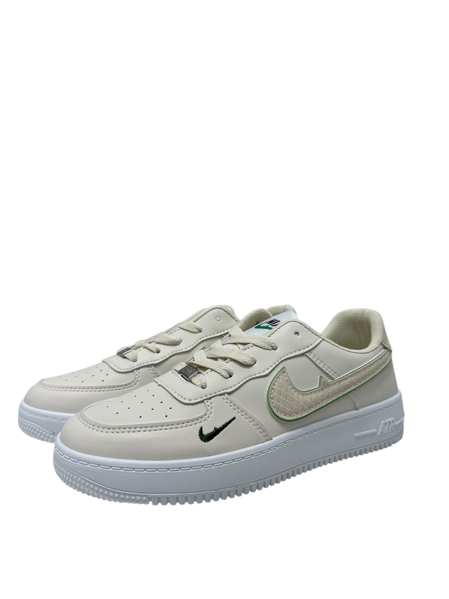 012 Sneakers