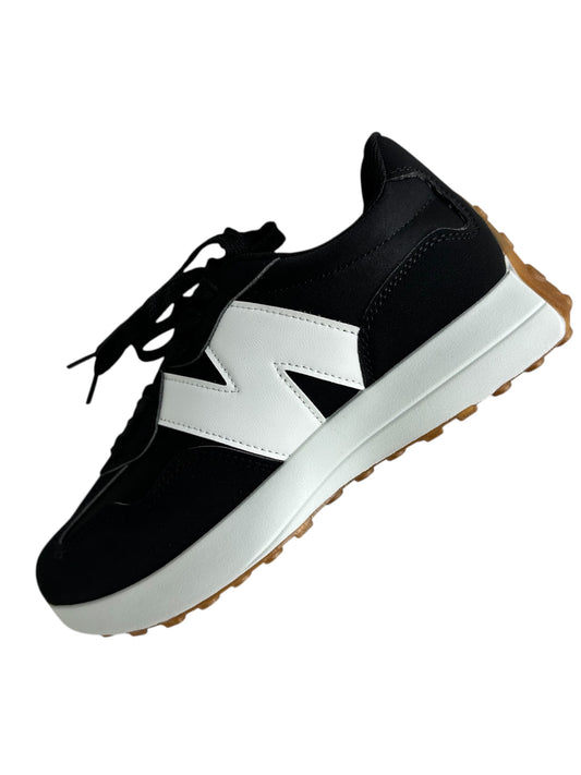 Sports Shoes